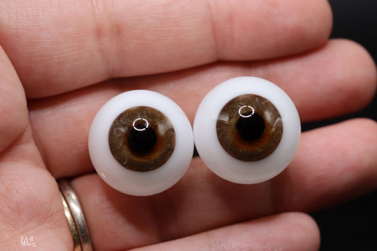 GLASS PEEPERS - 20MM GLASS DOLL EYES (full round)