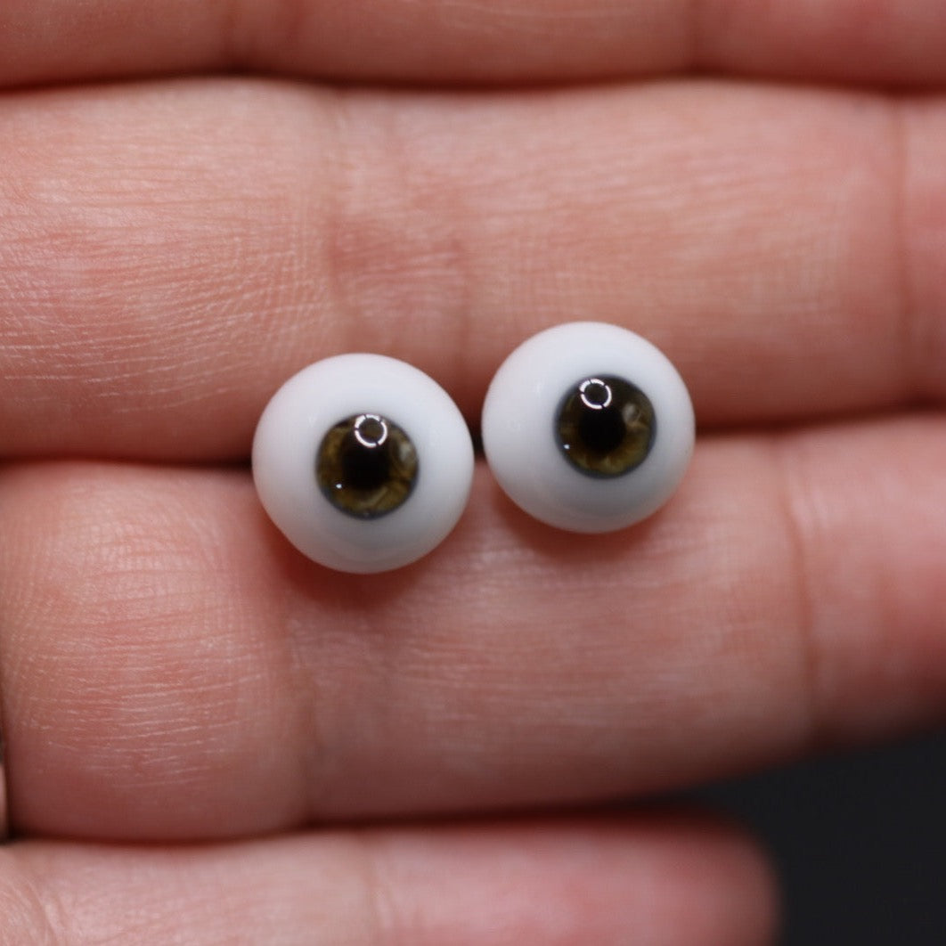 GLASS PEEPERS - 10MM GLASS DOLL EYES (full round) – chenzadolls